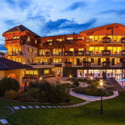 Hotel Mirabell***** – Dolomites