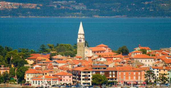 Izola