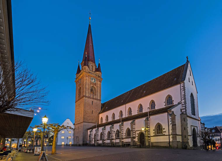 Münster in Radolfzell bei blauer Stunde
