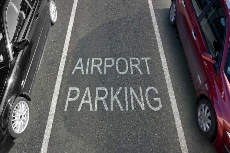 Flughafen Parkplatz